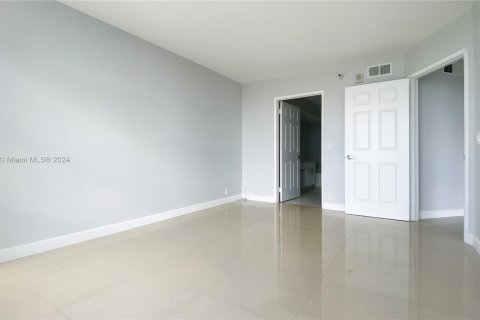 Copropriété à vendre à Aventura, Floride: 2 chambres, 109.72 m2 № 1304965 - photo 8