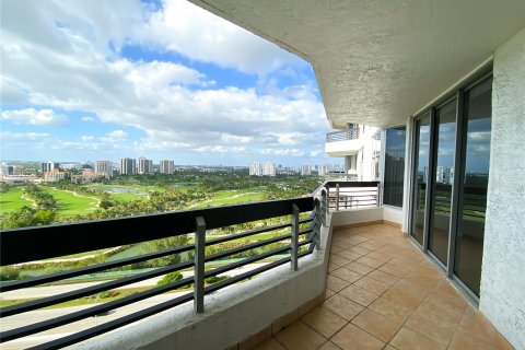 Condominio en venta en Aventura, Florida, 2 dormitorios, 109.72 m2 № 1304965 - foto 17