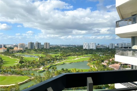 Condominio en venta en Aventura, Florida, 2 dormitorios, 109.72 m2 № 1304965 - foto 15