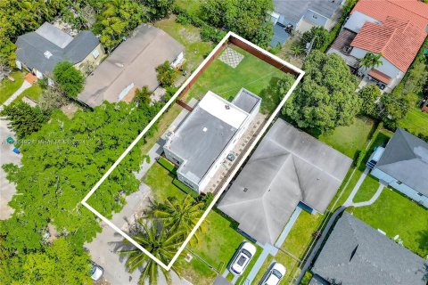 Villa ou maison à vendre à Miami, Floride: 3 chambres, 124.02 m2 № 1384269 - photo 5