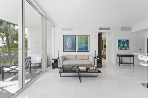 Condo in Miami Beach, Florida, 3 bedrooms  № 1177492 - photo 15