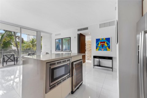 Condo in Miami Beach, Florida, 3 bedrooms  № 1177492 - photo 22