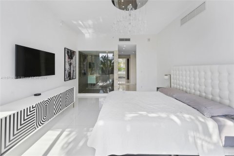 Condo in Miami Beach, Florida, 3 bedrooms  № 1177492 - photo 4