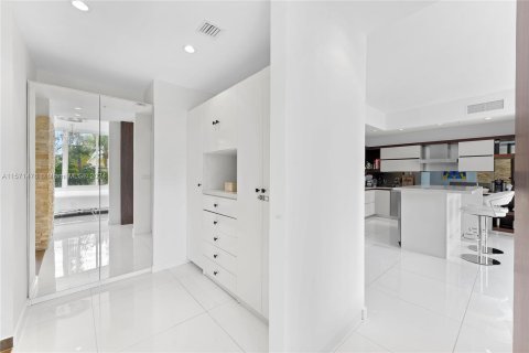 Condo in Miami Beach, Florida, 3 bedrooms  № 1177492 - photo 7