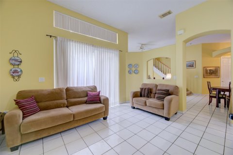 House in Hollywood, Florida 4 bedrooms, 196.3 sq.m. № 1092007 - photo 14