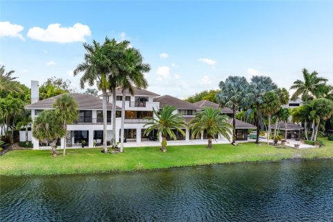 Villa ou maison à vendre à Doral, Floride: 9 chambres, 1084.73 m2 № 1091703 - photo 25
