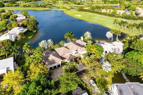 Villa ou maison à vendre à Doral, Floride: 9 chambres, 1084.73 m2 № 1091703 - photo 24