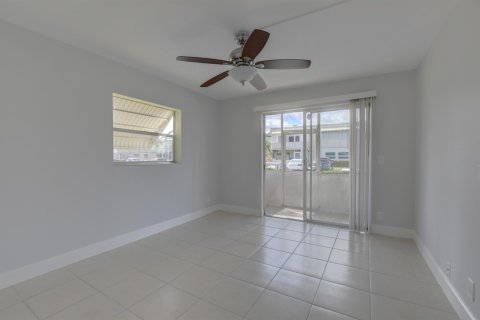 Condominio en venta en Delray Beach, Florida, 2 dormitorios, 81.75 m2 № 846588 - foto 14