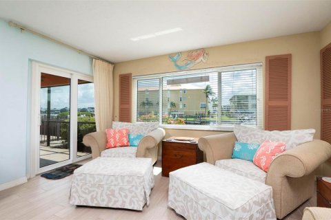 Condominio en venta en Punta Gorda, Florida, 2 dormitorios, 130.25 m2 № 585088 - foto 17