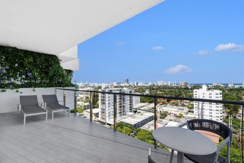 Copropriété à vendre à Miami Beach, Floride: 3 chambres, 231.88 m2 № 1168368 - photo 16