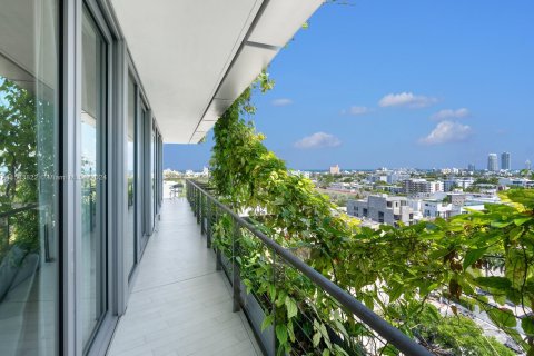 Condo in Miami Beach, Florida, 3 bedrooms  № 1168368 - photo 19