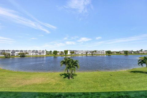 Copropriété à vendre à Boca Raton, Floride: 2 chambres, 79.99 m2 № 1187060 - photo 15