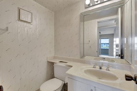 Condo in Boca Raton, Florida, 2 bedrooms  № 1187060 - photo 22