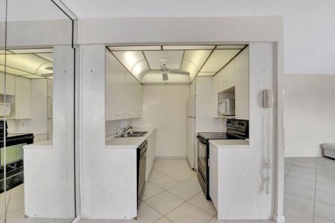 Copropriété à vendre à Boca Raton, Floride: 2 chambres, 79.99 m2 № 1187060 - photo 29