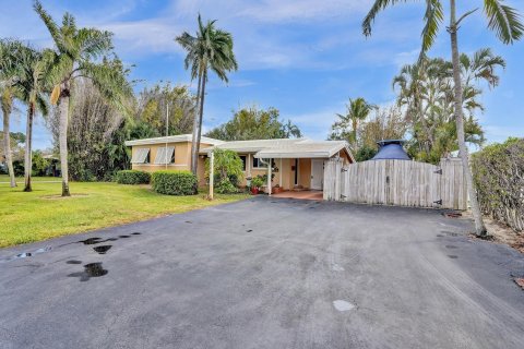 House in Deerfield Beach, Florida 3 bedrooms, 133.31 sq.m. № 996169 - photo 13