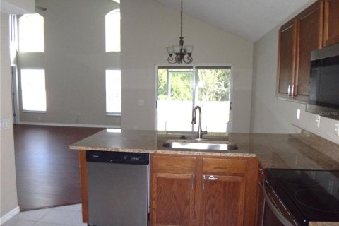 House in Wesley Chapel, Florida 3 bedrooms, 165.92 sq.m. № 1389476 - photo 5