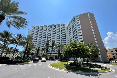 Studio in the Condo in Miami Beach, Florida  № 1348697 - photo 15