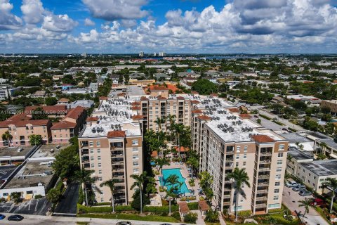 Condo in West Palm Beach, Florida, 2 bedrooms  № 1434993 - photo 9