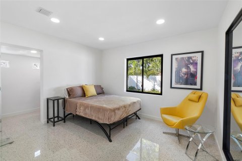 House in Fort Lauderdale, Florida 4 bedrooms, 224.82 sq.m. № 952238 - photo 23