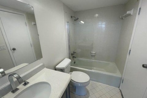 Condominio en venta en North Palm Beach, Florida, 2 dormitorios, 106.19 m2 № 321527 - foto 2