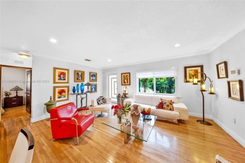 Casa en venta en West Miami, Florida, 4 dormitorios, 207.45 m2 № 1181248 - foto 6