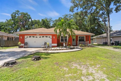 House in Bradenton, Florida 3 bedrooms, 125.23 sq.m. № 1346749 - photo 1