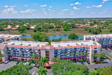 Condominio en venta en Lauderhill, Florida, 2 dormitorios, 129.13 m2 № 1172483 - foto 2