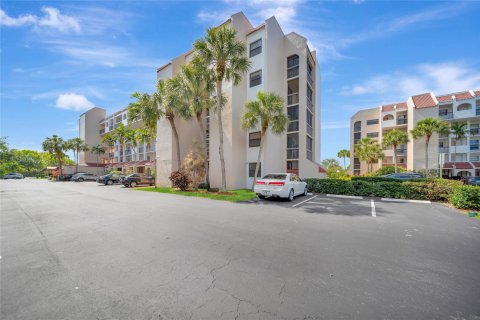 Copropriété à vendre à Lauderhill, Floride: 2 chambres, 129.13 m2 № 1172483 - photo 14