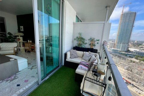 Condominio en venta en Miami, Florida, 1 dormitorio, 67.08 m2 № 944885 - foto 9