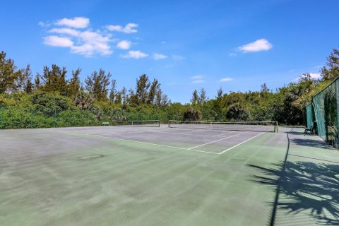 Copropriété à vendre à Hutchinson Island South, Floride: 2 chambres, 97.83 m2 № 1228856 - photo 1