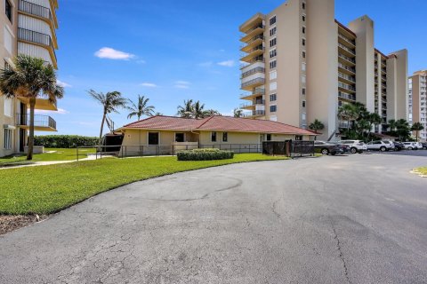 Copropriété à vendre à Hutchinson Island South, Floride: 2 chambres, 97.83 m2 № 1228856 - photo 17