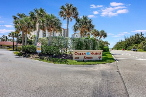 Copropriété à vendre à Hutchinson Island South, Floride: 2 chambres, 97.83 m2 № 1228856 - photo 2