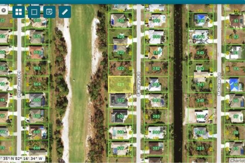 Land in Rotonda, Florida № 1306660 - photo 1