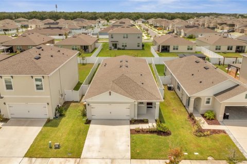 Villa ou maison à vendre à Kissimmee, Floride: 3 chambres, 149.94 m2 № 1308188 - photo 3