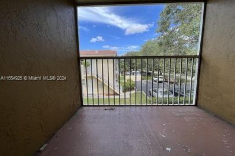 Copropriété à vendre à Coral Springs, Floride: 1 chambre, 70.98 m2 № 1352024 - photo 11