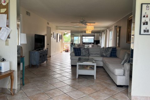 Copropriété à vendre à Sunrise, Floride: 2 chambres, 106.47 m2 № 991996 - photo 26