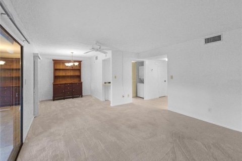 Copropriété à louer à Ocala, Floride: 2 chambres, 91.6 m2 № 1350487 - photo 5