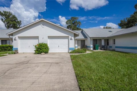 Townhouse in Inverness, Florida 2 bedrooms, 89.09 sq.m. № 1350488 - photo 1