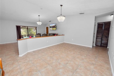 House in Lakeland, Florida 3 bedrooms, 183.11 sq.m. № 1350456 - photo 6