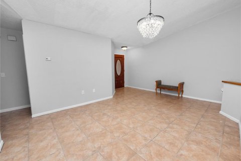 Casa en venta en Lakeland, Florida, 3 dormitorios, 183.11 m2 № 1350456 - foto 9