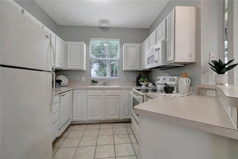 Touwnhouse à vendre à Largo, Floride: 2 chambres, 105.26 m2 № 1350486 - photo 13