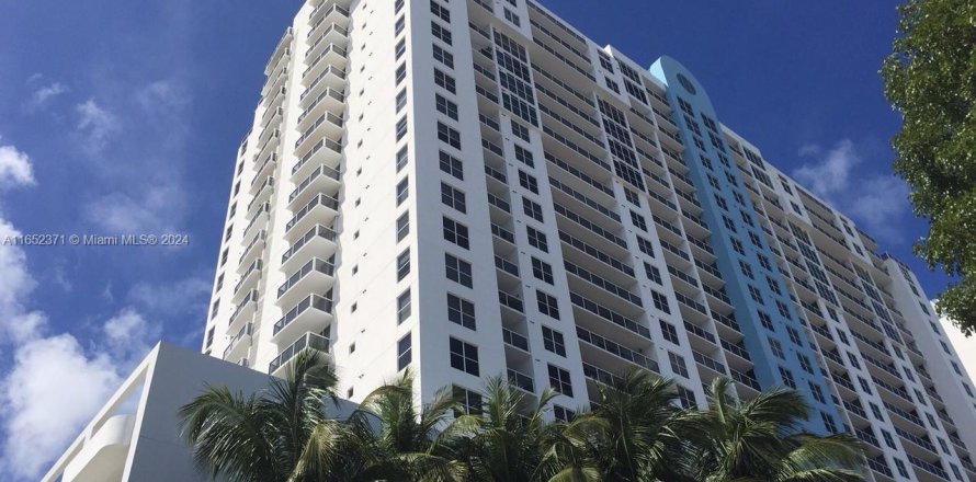 Condo à Miami Beach, Floride, 2 chambres  № 1345872