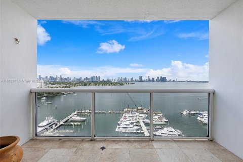 Condominio en alquiler en Miami Beach, Florida, 2 dormitorios, 104.05 m2 № 1345872 - foto 27