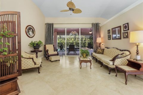 Casa en venta en Cape Coral, Florida, 4 dormitorios, 230.86 m2 № 577746 - foto 10
