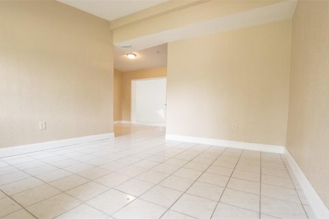 Villa ou maison à vendre à Orlando, Floride: 3 chambres, 111.2 m2 № 838497 - photo 4