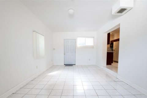 Casa en venta en Orlando, Florida, 3 dormitorios, 111.2 m2 № 838497 - foto 22