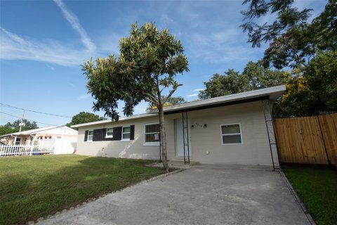 Casa en venta en Orlando, Florida, 3 dormitorios, 111.2 m2 № 838497 - foto 2