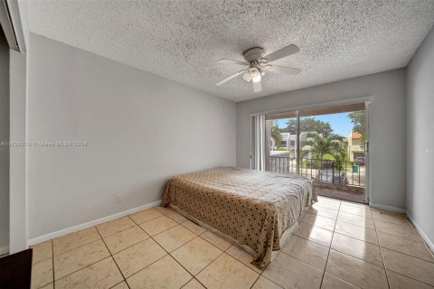 Townhouse in Lauderhill, Florida 3 bedrooms, 195.09 sq.m. № 1280873 - photo 22