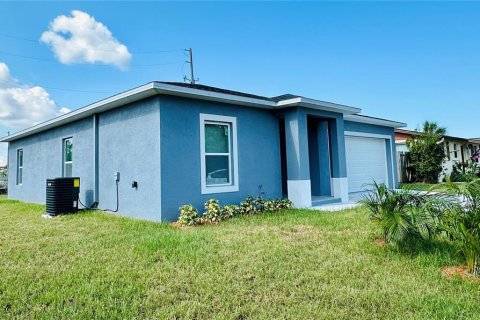 Casa en venta en Port Richey, Florida, 3 dormitorios, 118.91 m2 № 1335104 - foto 4