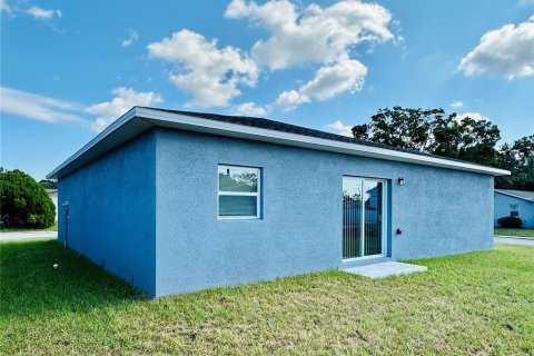 House in Port Richey, Florida 3 bedrooms, 118.91 sq.m. № 1335104 - photo 7